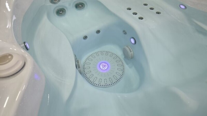 379 Self-cleaning 